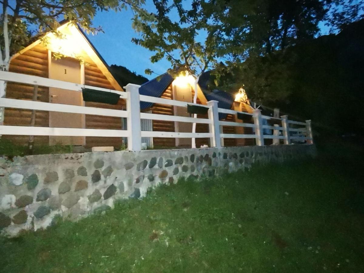 Ethno Cottage Momo Tepca Жабляк Екстер'єр фото